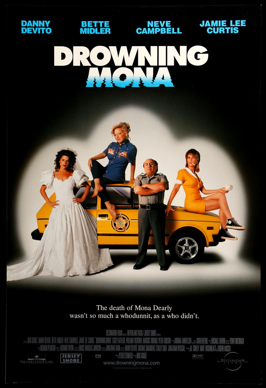 Drowning Mona (2000) original movie poster for sale at Originalfilmart